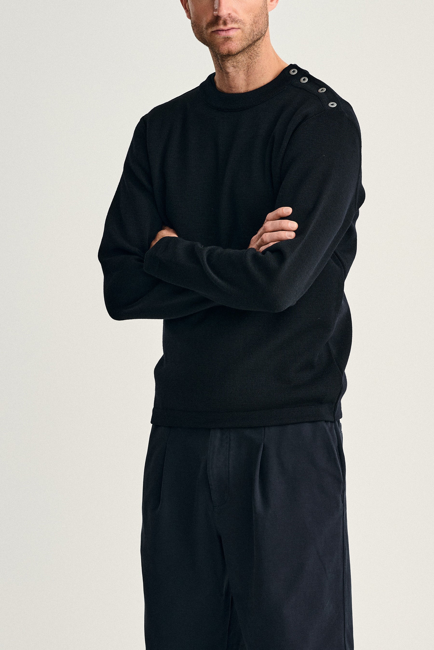 NAVAL crew neck | rund hals i navy blue | S. N. S. HERNING