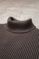 FENDER sweater, terra magma brown (fw)